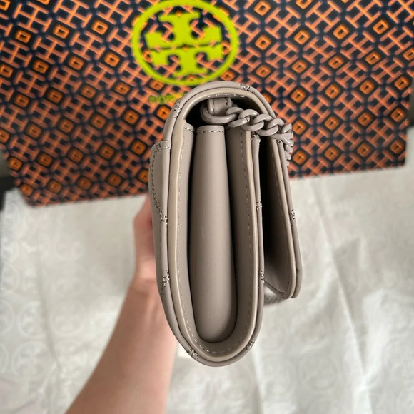 Tory Burch Willa Matte Chain Wallet Crossbody Bag Gray Heron Silver Grey - Picture 4 of 12